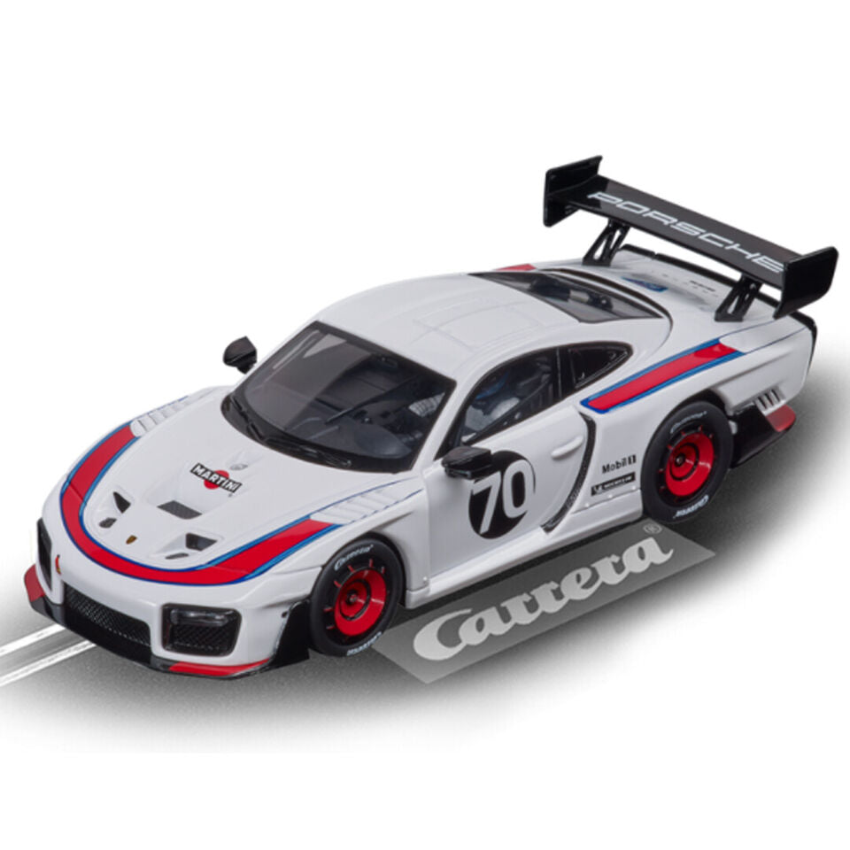 CARRERA PORSCHE 935 GT2 NO.70, DIGITAL 132 W/LIGHTS SLOT CAR