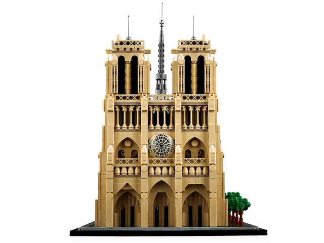 21061 NOTRE DAME DE PARIS