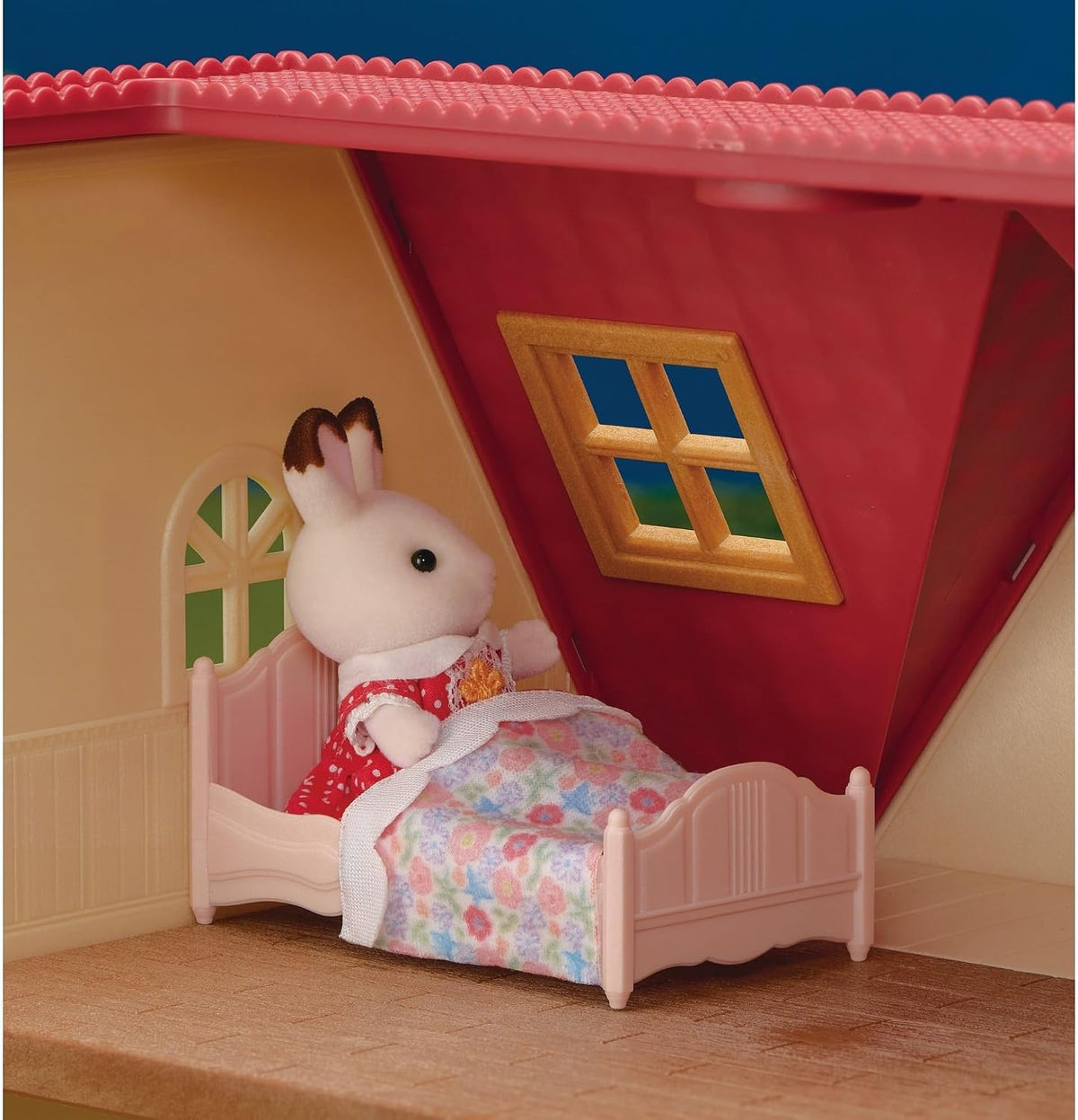 RED ROOF COZY COTTAGE