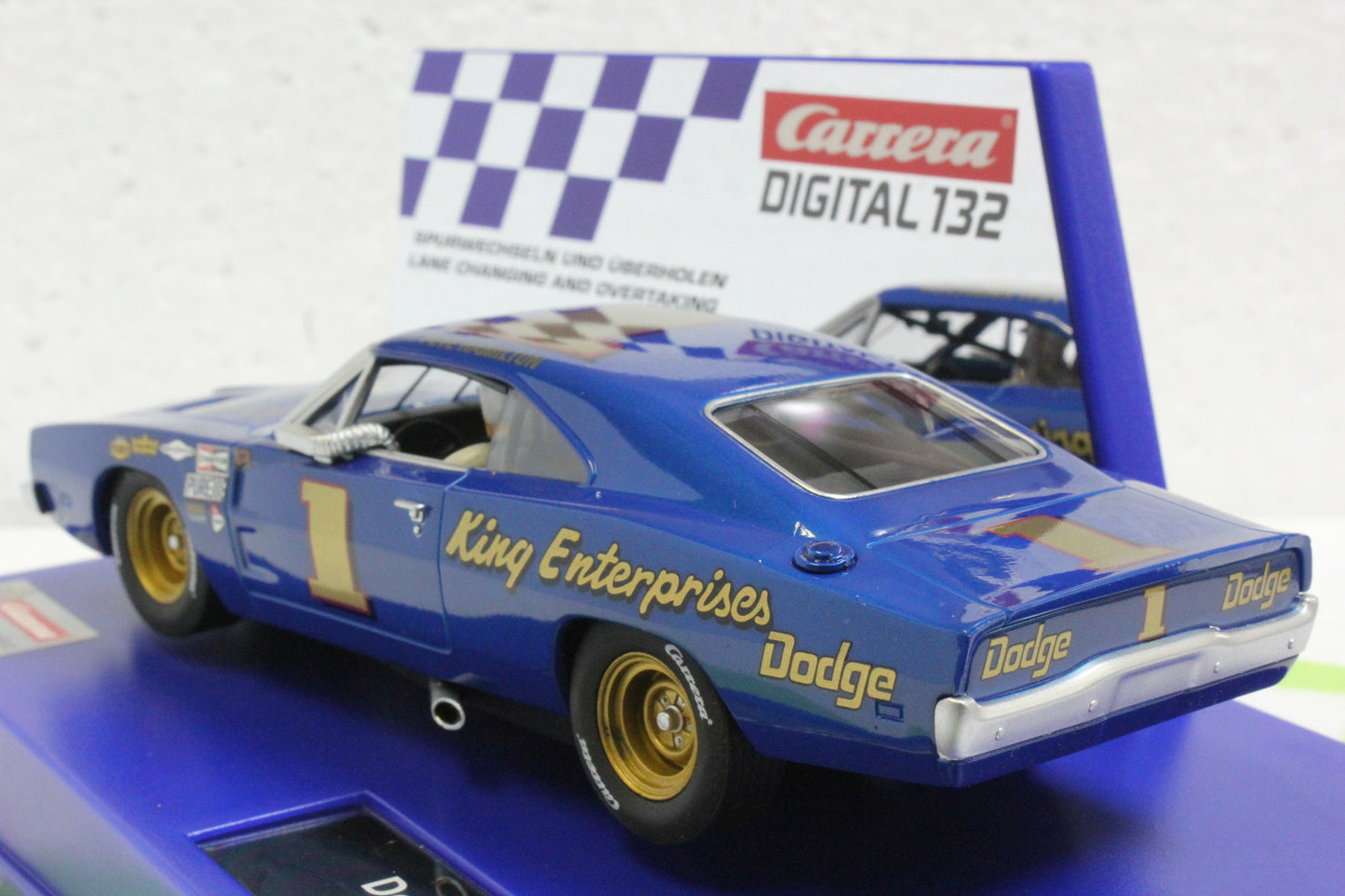 CARRERA 30982 DODGE CHARGER 500 NO.1 1:32 SCALE DIGITAL SLOT CAR