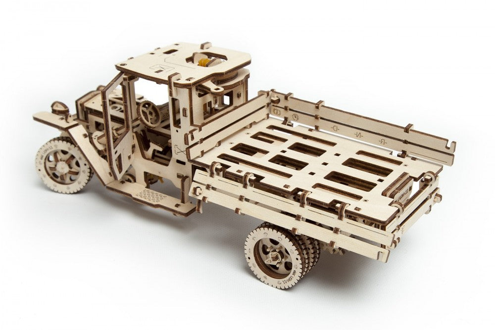 UGEARS MODEL TRUCK UGM-11