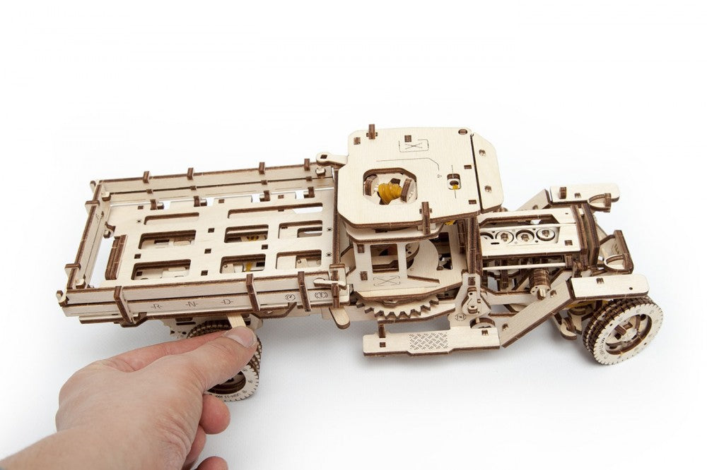 UGEARS MODEL TRUCK UGM-11