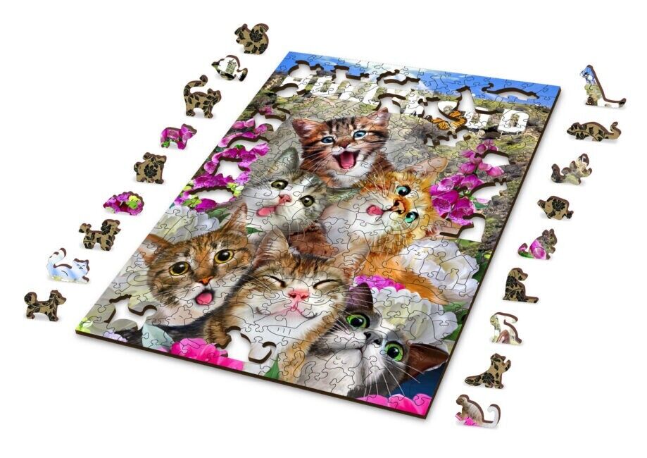 KITTENS IN HOLLYWOOD 300 PCS WOODEN PUZZLE